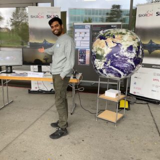 SKACH got spend yesterday at the @fhnw.ch their Tag der Forschung - Research Day! 

Thank you to everyone who visited and chatted with us about #radioastronomy in spite of the grey weather. You can also see the e-Callisto radio spectrometer we installed, hoping to detect a live solar radio burst.

@skaobservatory #space #astronomy #scienceforall #fhnw #switzerland
